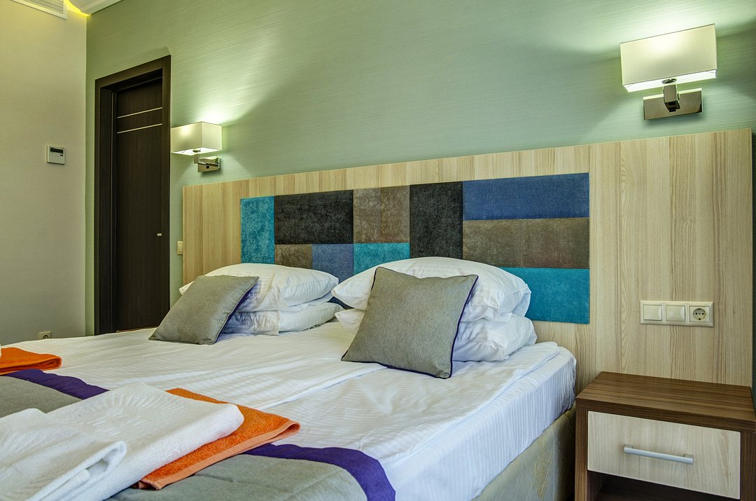 Полулюкс 2-местный (без балкона) (2)