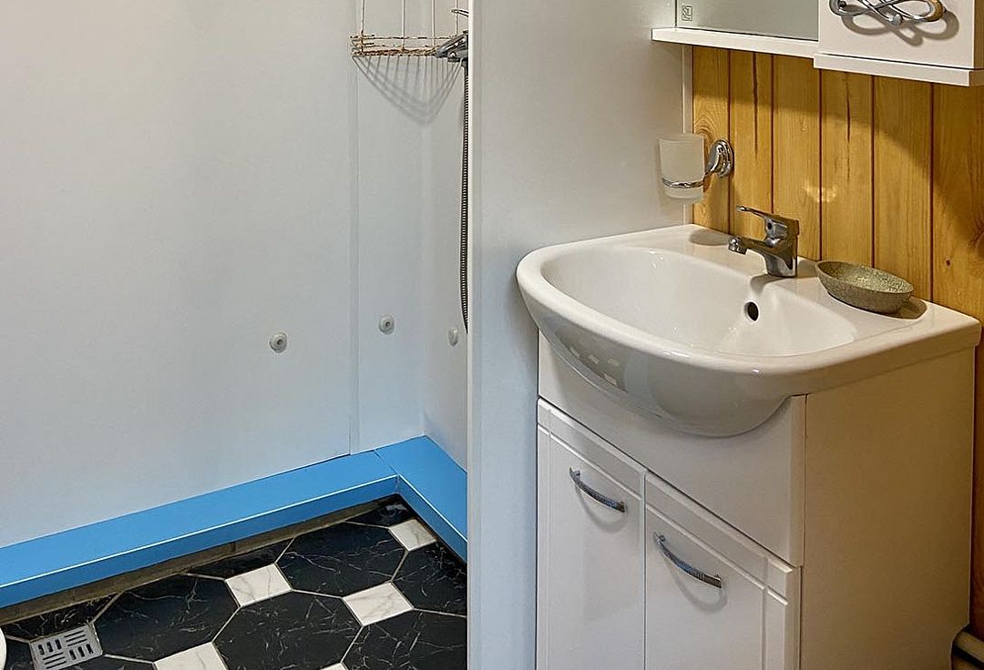 Коттедж 2-местный VIP (улица Лесная) с сауной