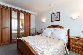 Двухместный люкс с красивым видом из окна двуспальная кровать, Гостиничный комплекс Ангара, Иркутск