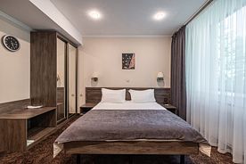 Двухместный номер Superior двуспальная кровать, Отель Байкал Бизнес Центр, Иркутск