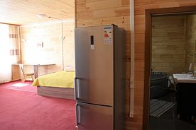 Двухместный полулюкс Superior с видом на озеро двуспальная кровать, Гостиница Созвездие Байкала, поселок Утулик