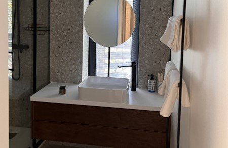 Дом 2-местный 2-комнатный (с камином и ванной на террасе)