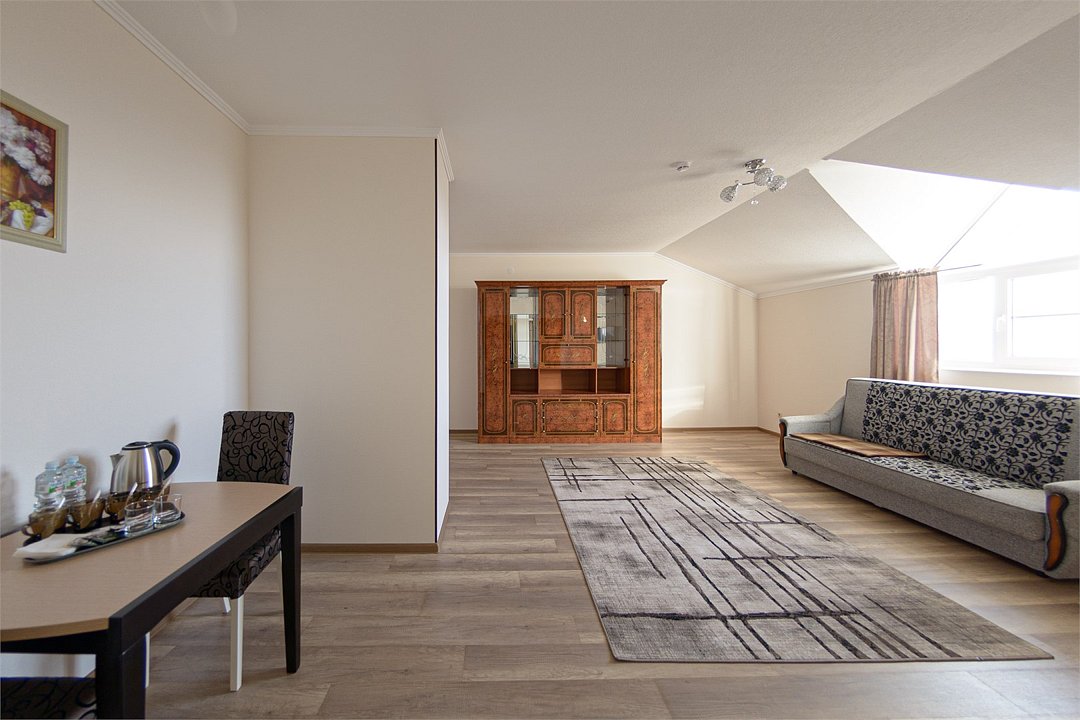 Полулюкс 4-местный 2-комнатный (402)