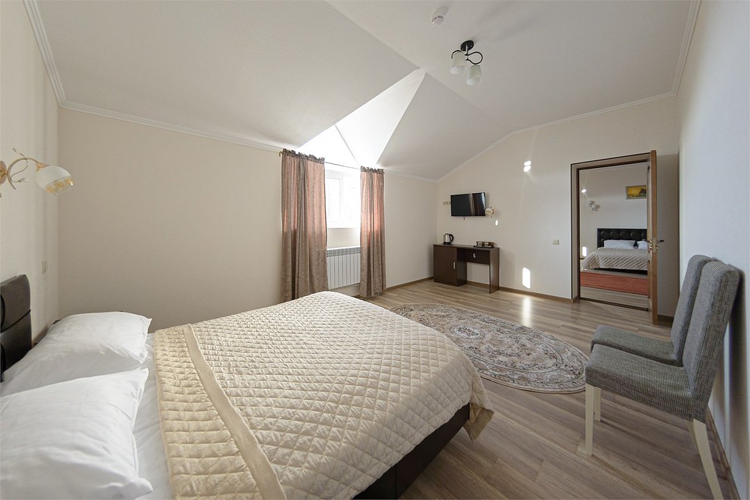 Полулюкс 5-местный 2-комнатный (401)