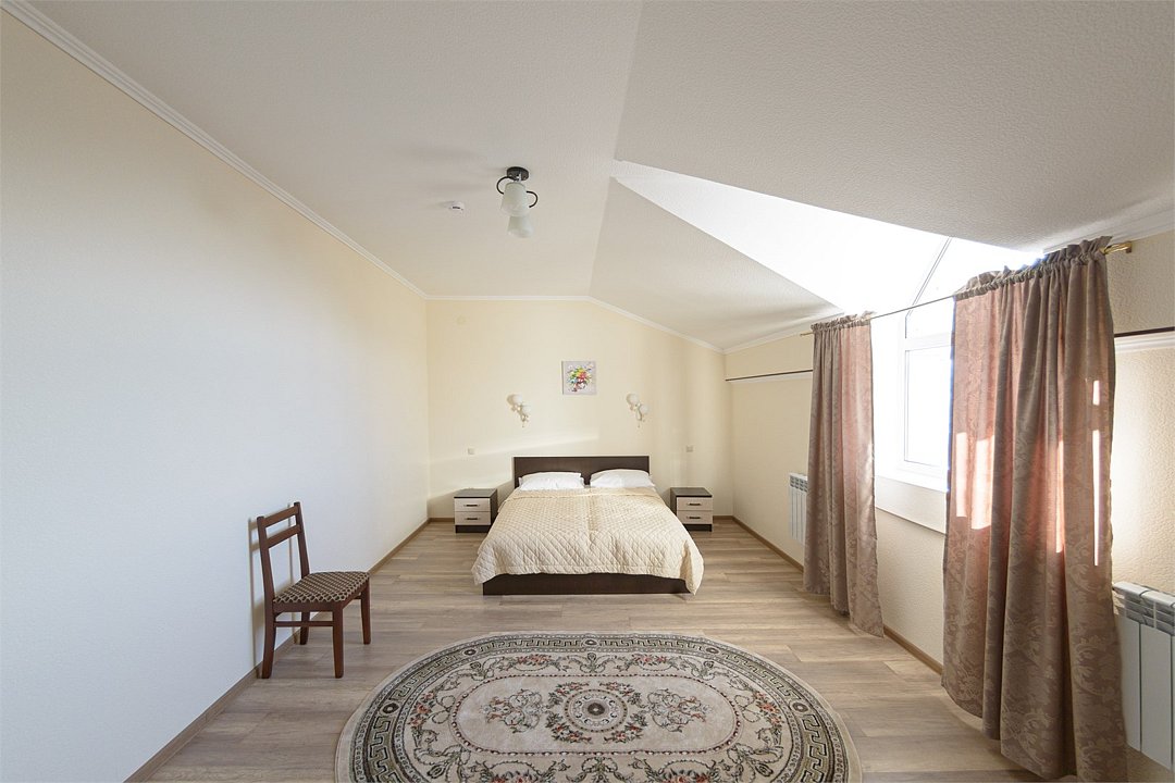 Полулюкс 5-местный 2-комнатный (405)