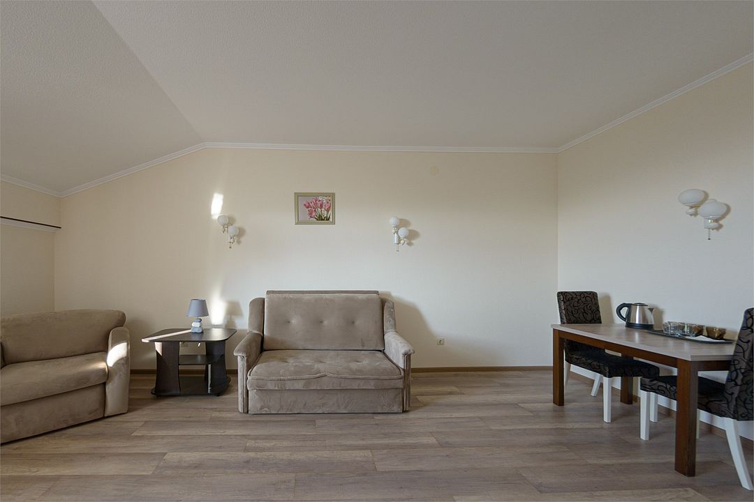 Полулюкс 5-местный 2-комнатный (405)