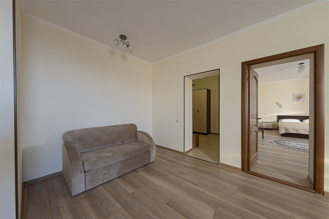 Полулюкс 5-местный 2-комнатный (405)