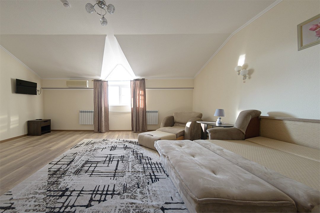 Полулюкс 5-местный 2-комнатный (405)