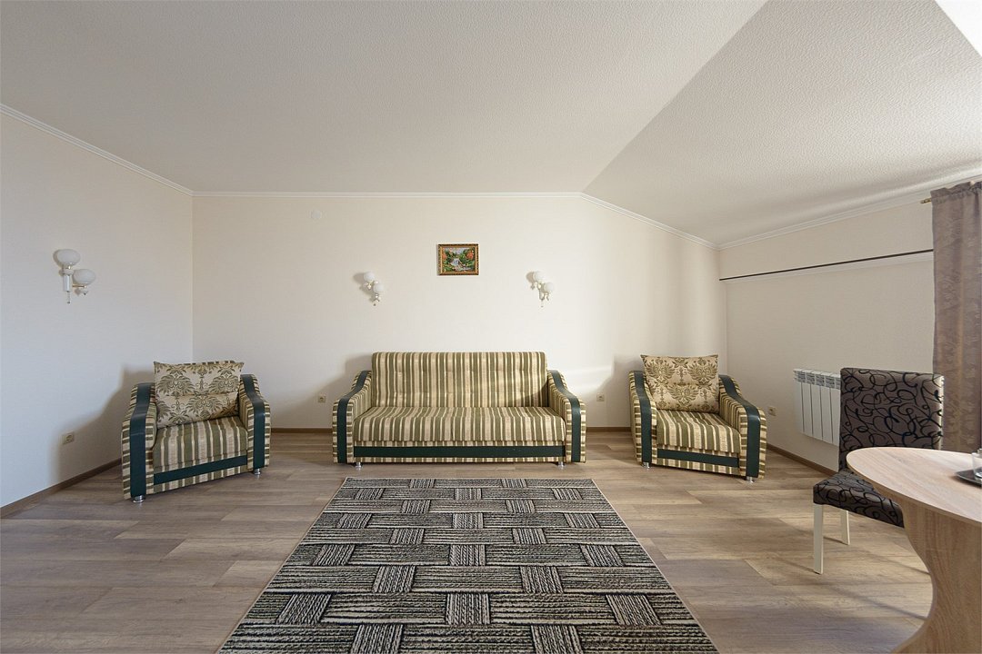 Полулюкс 6-местный 2-комнатный (406)