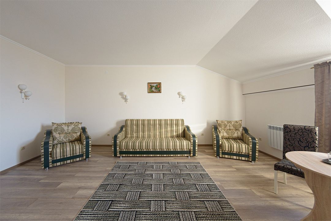 Полулюкс 6-местный 2-комнатный (406)