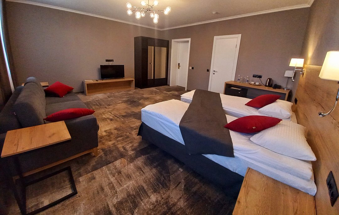 Джуниор сюит 2-местный (с балконом)