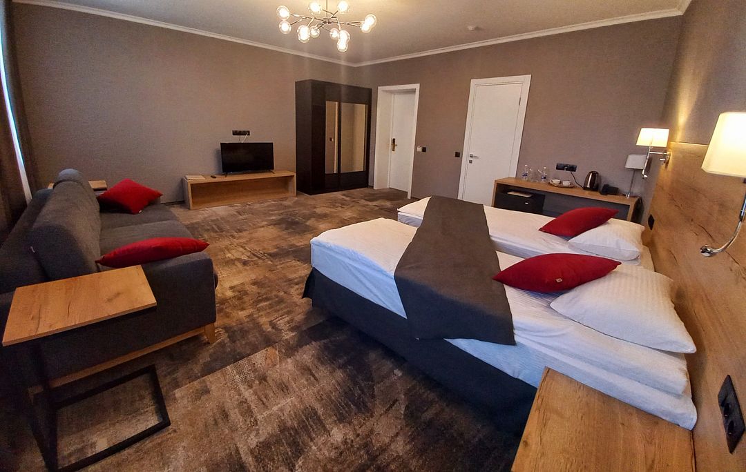 Джуниор сюит 2-местный (с балконом)