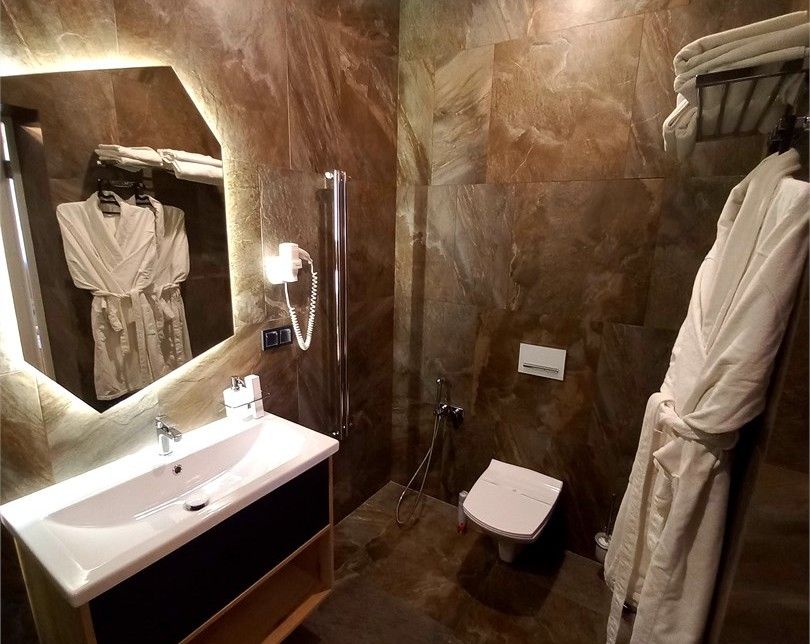 Джуниор сюит 2-местный (с балконом)