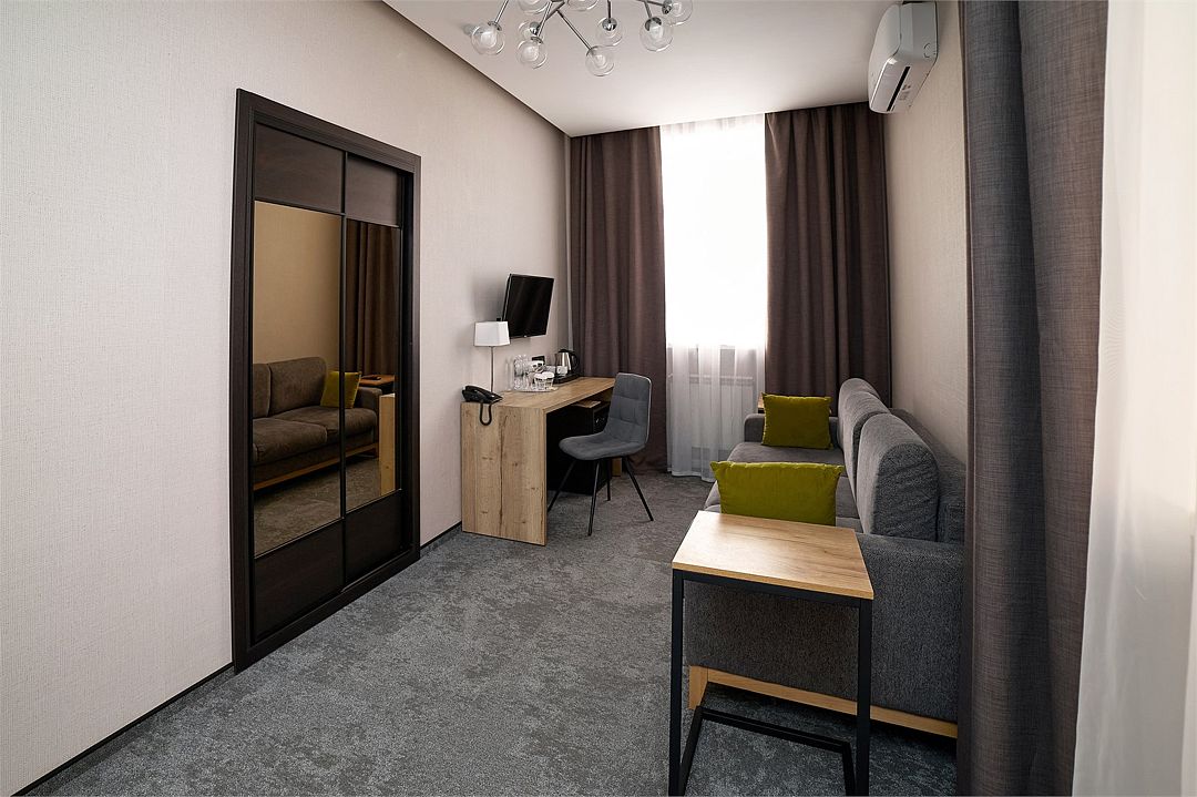 Люкс 2-местный 2-комнатный (без балкона)