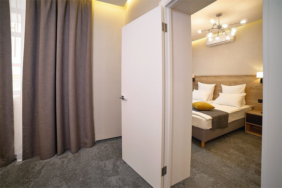 Люкс 2-местный 2-комнатный (без балкона)