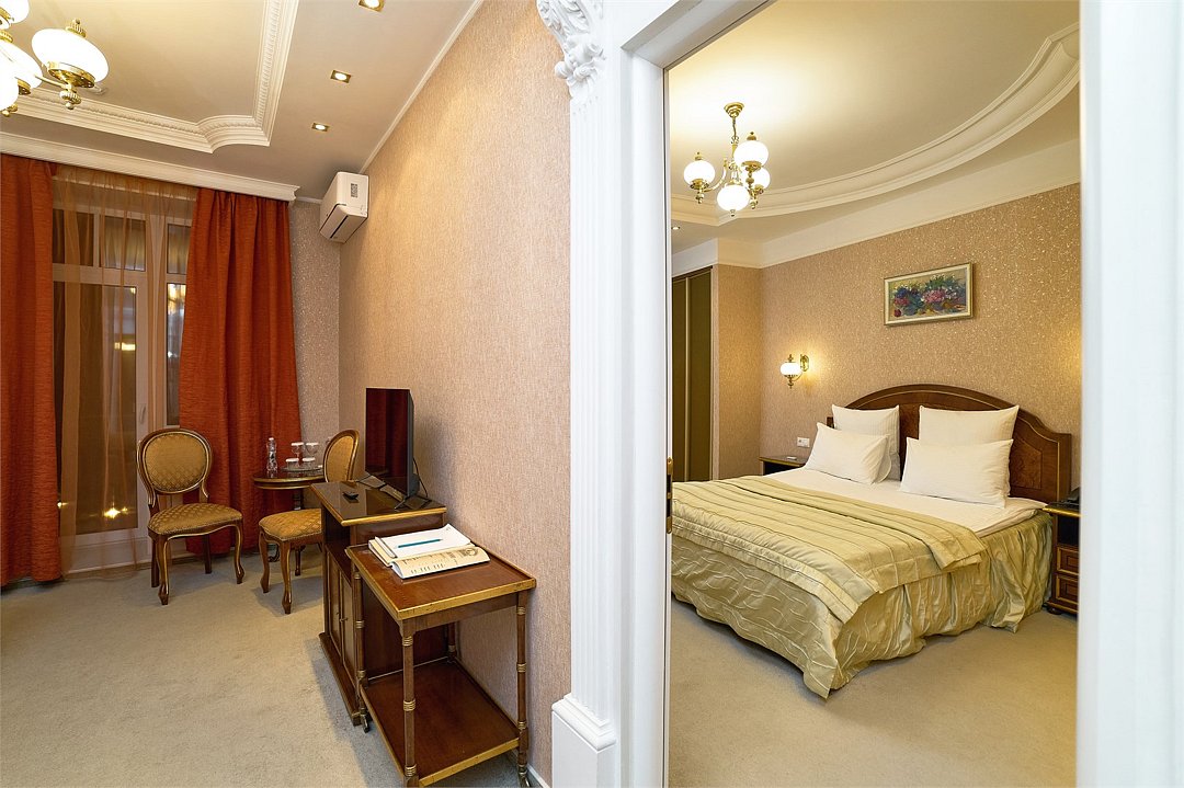 Люкс 2-местный 2-комнатный (без балкона)