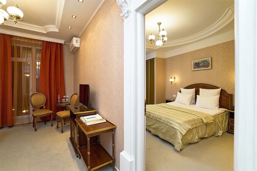 Люкс 2-местный 2-комнатный (без балкона)