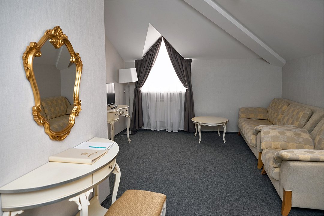 Люкс 2-местный 2-комнатный (без балкона)