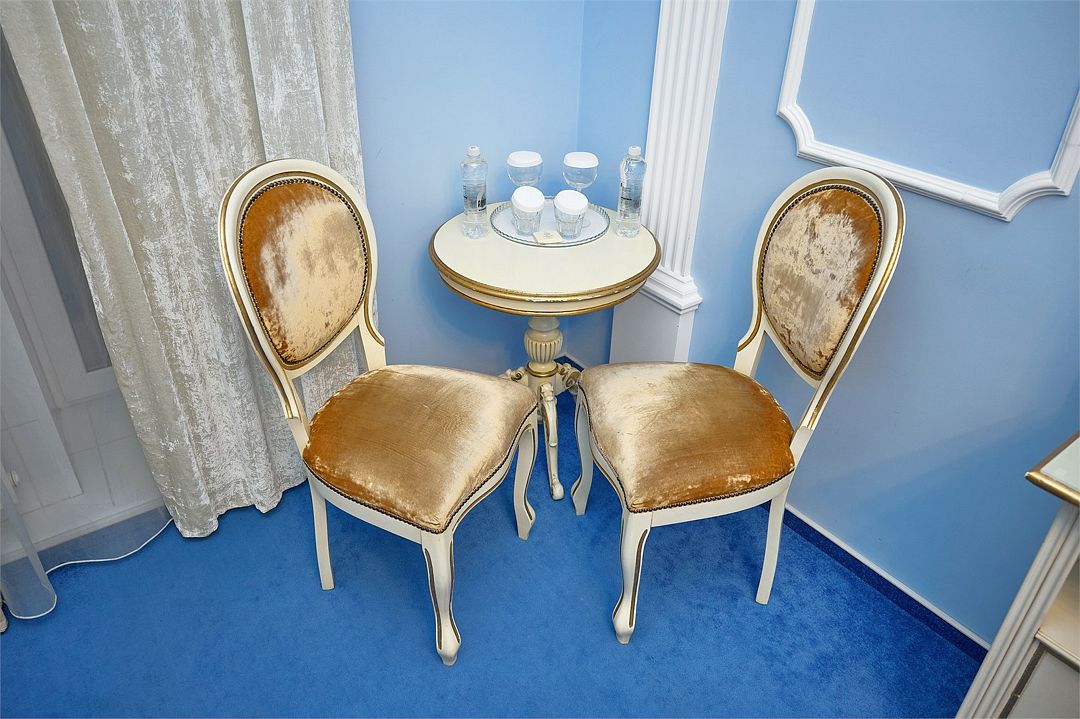 Люкс 2-местный 2-комнатный (с балконом)