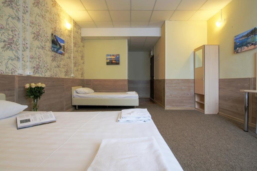 Студио 3-местный