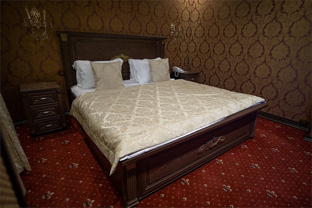 Люкс 2-местный (с гидромассажной ванной)