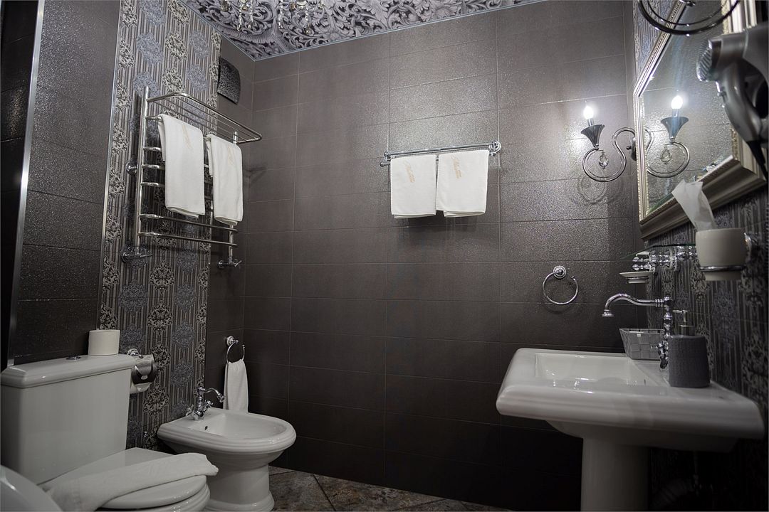 Люкс 2-местный (с гидромассажной ванной)