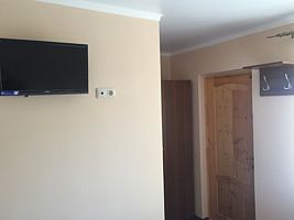 Двухместный номер Standard с балконом и с видом на внутренний двор двуспальная кровать, Мини-Отель MRoyal, Сухум