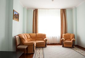 1-мест. (разм. в 2-мест.) 2-комн. улучш., корп. 1, Санаторий Смена, Кисловодск