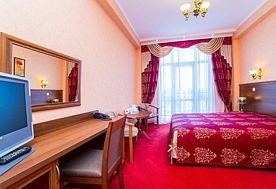 1-мест. (разм. в 2-мест.) 2-комн. люкс, корп. 7, Санаторий Рябинушка, Анапа