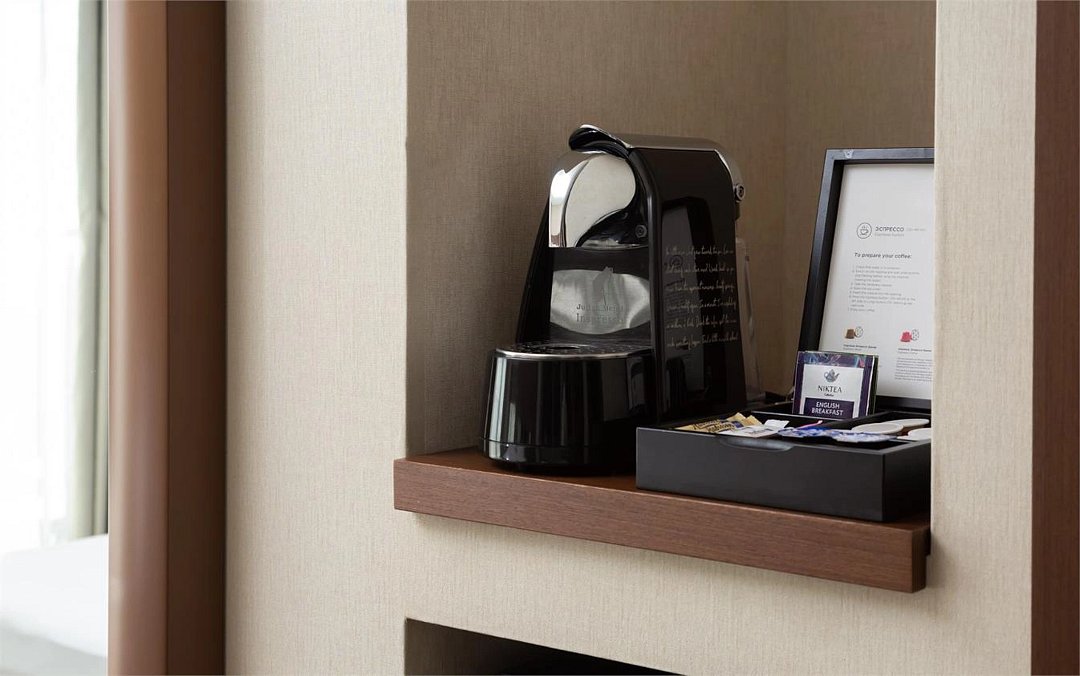 Люкс Джуниор 2-местный (с гидромассажной ванной и видом на море)