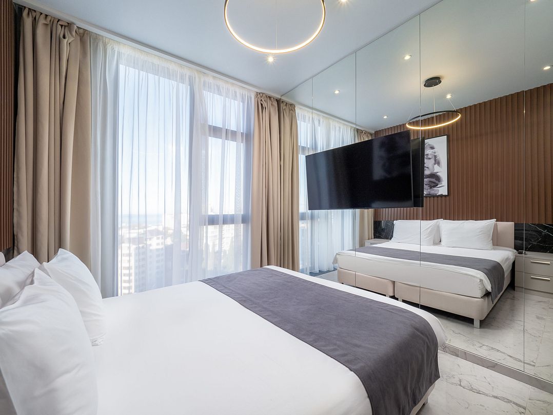 Люкс Small 4-местный 2-комнатный