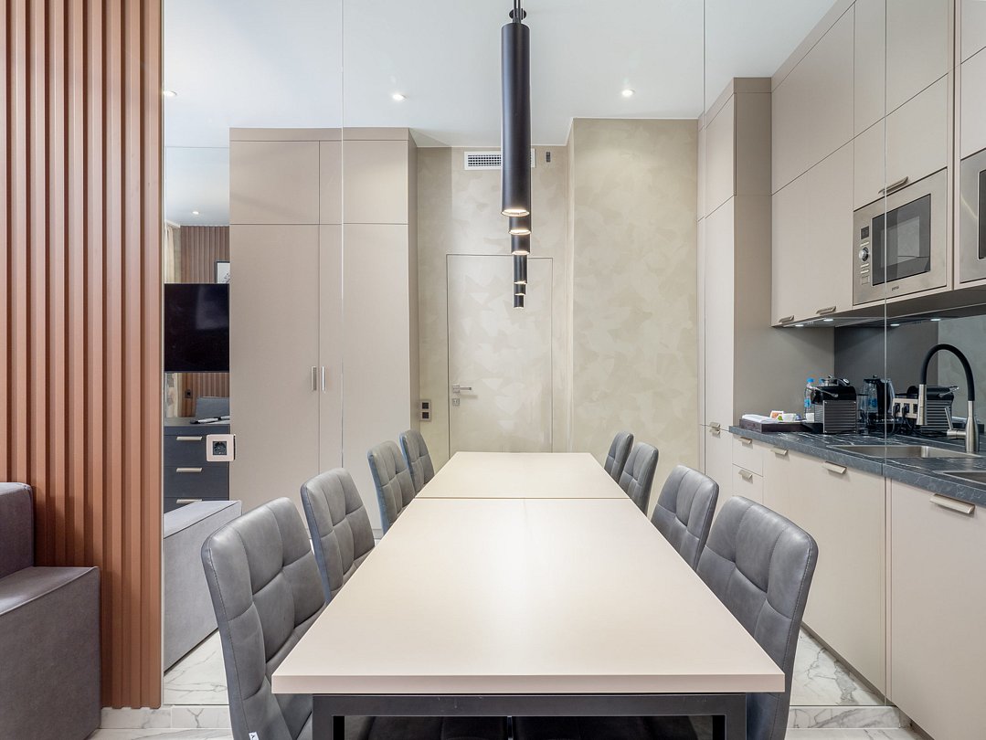 Люкс Small 4-местный 2-комнатный