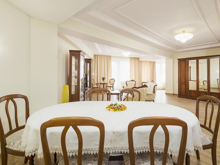 Апартаменты с балконом