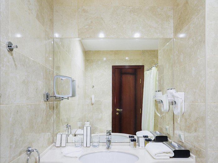 Полулюкс с балконом