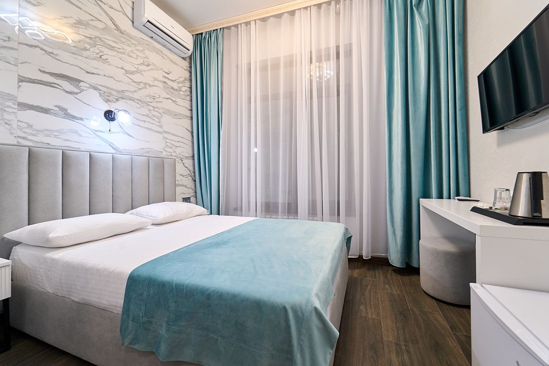 Стандартный 2-местный Бюджетный (фальш-окно)