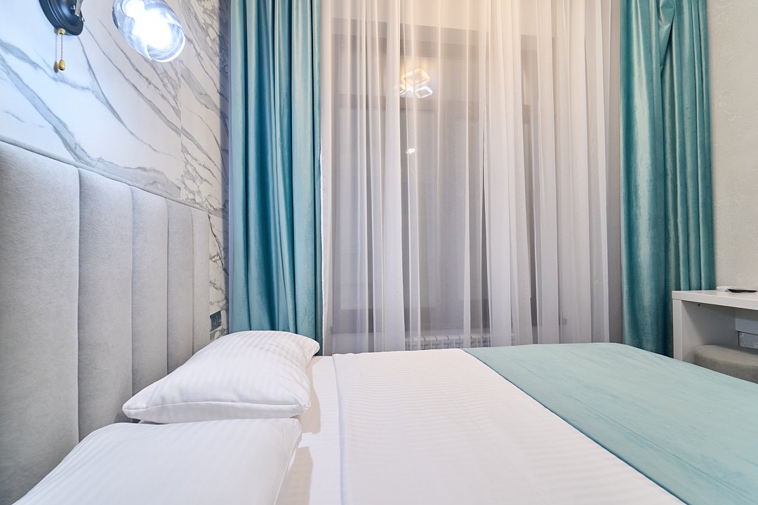 Стандартный 2-местный Бюджетный (фальш-окно)