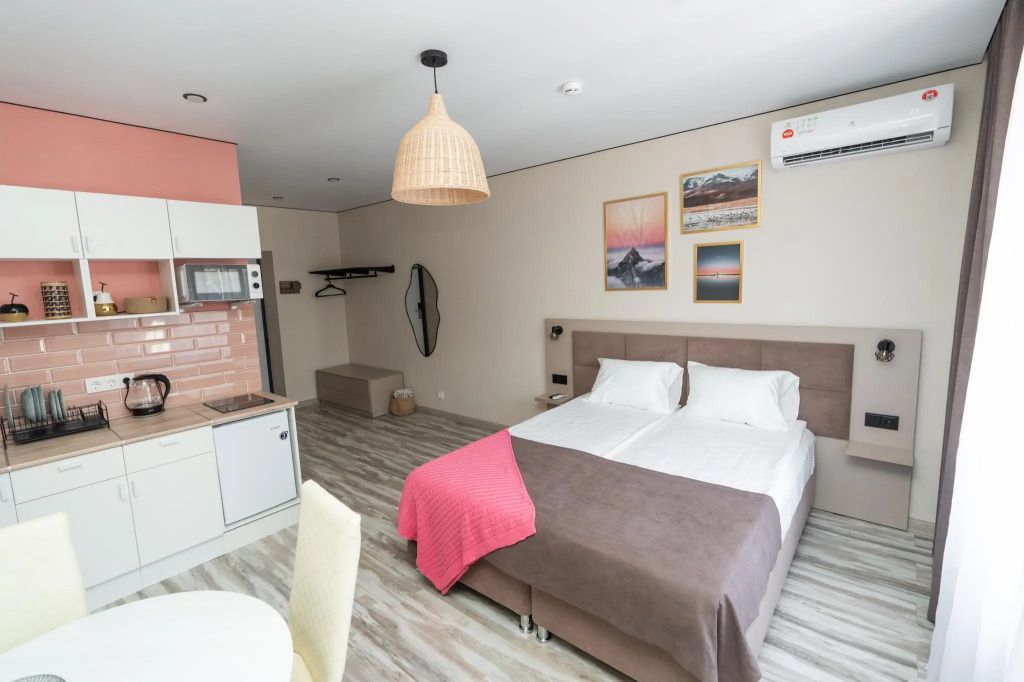 Атмосфера на улице  Декабристов, Республика Северная Осетия (Алания): фото 4