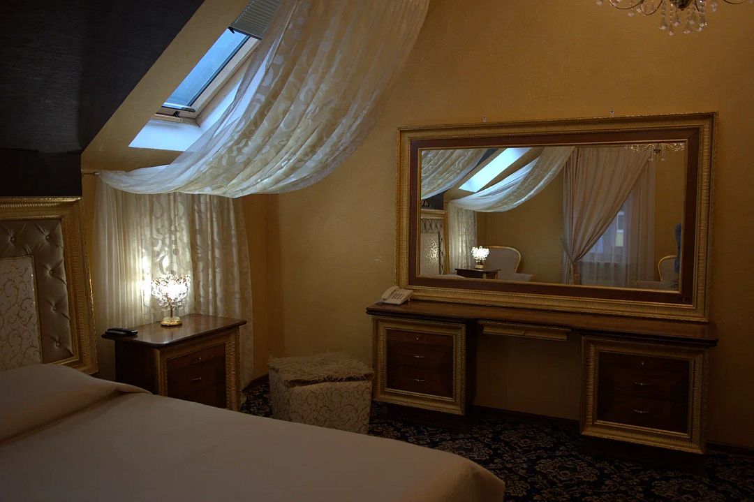 Люкс 3-местный 2-комнатный (№8)