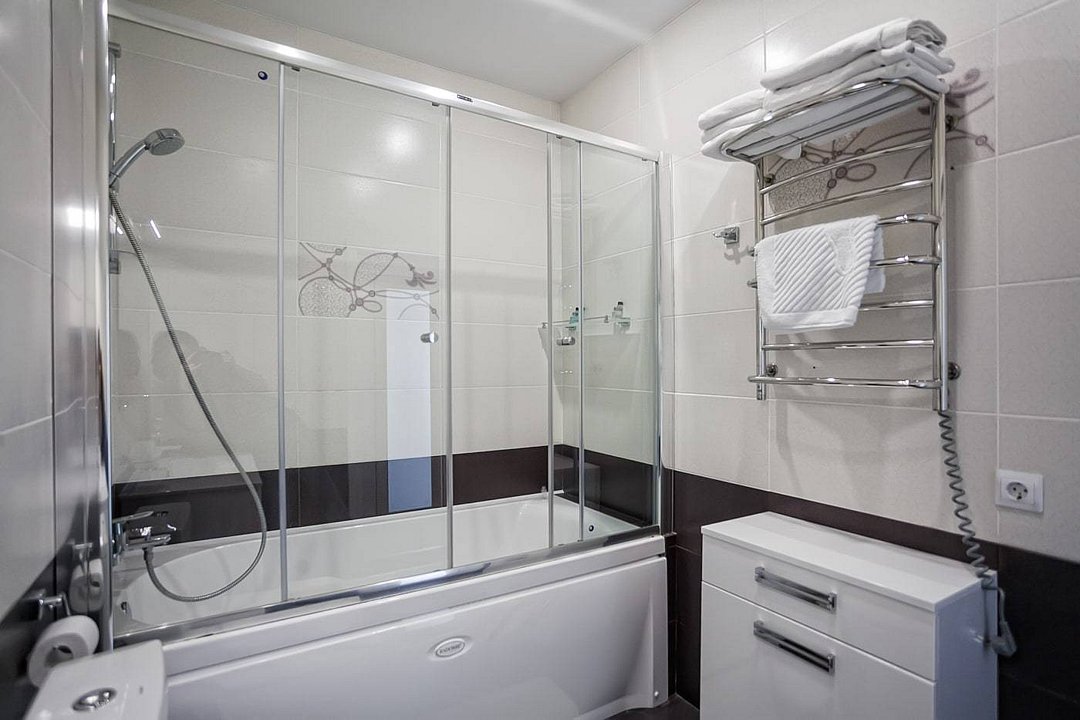 Люкс 4-местный 3-комнатный