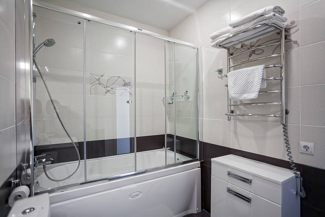 Люкс 4-местный 3-комнатный