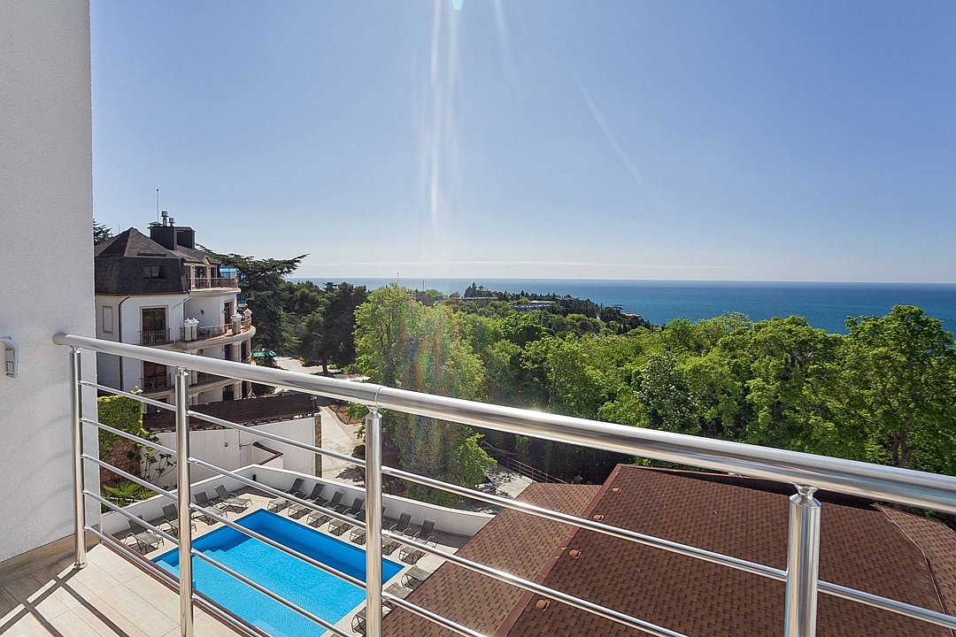 Семейный плюс 2-местный 1-комнатный (вид на море)