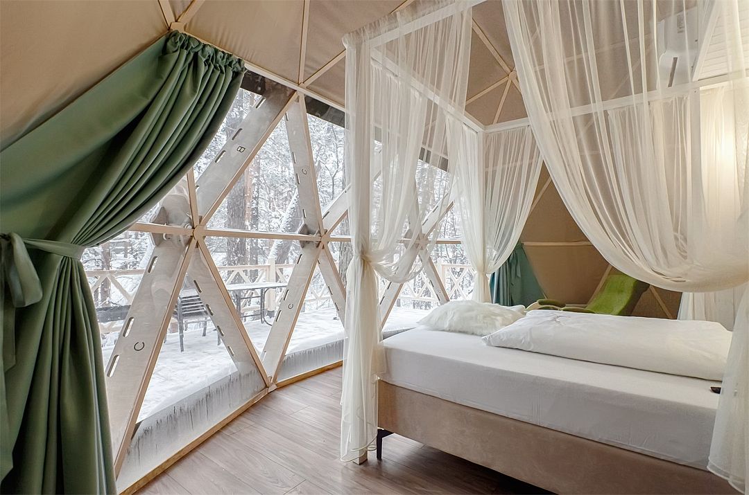 Дом-сфера 4-местный (Дизайнерский)