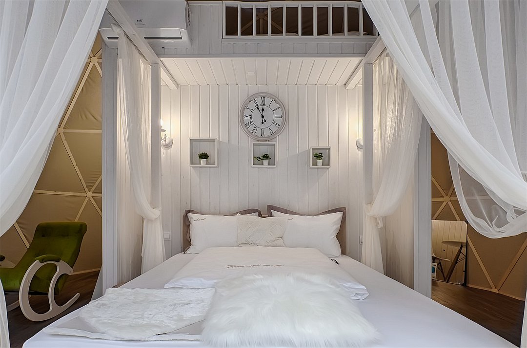 Дом-сфера 4-местный (Дизайнерский)