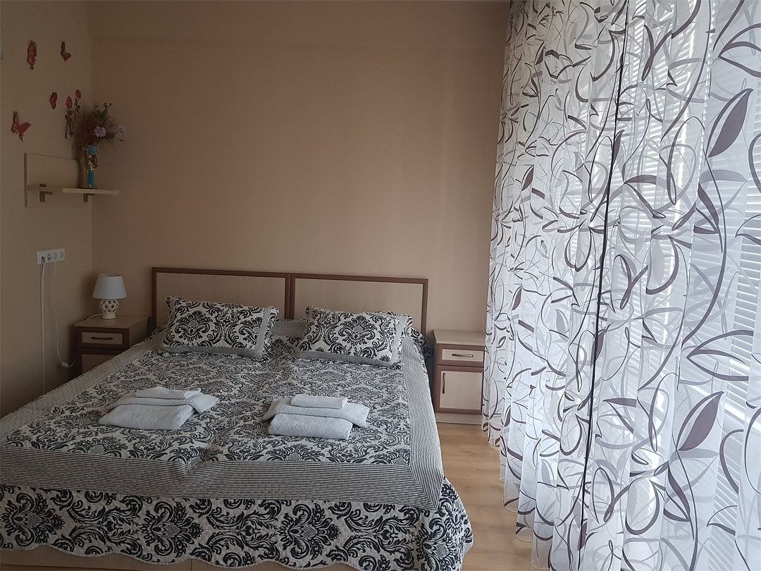 Стандартный 2-местный 1-комнатный (вид на горы)