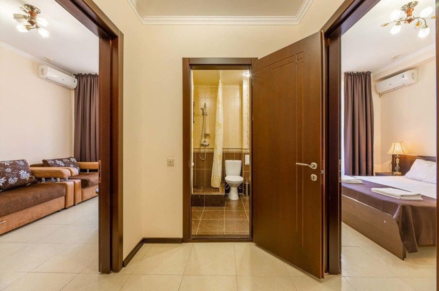 Люкс 5-местный 2-комнатный