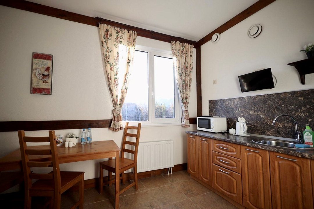 Апартаменты 3-местный 3-комнатный (2 спальни, вид на озеро)