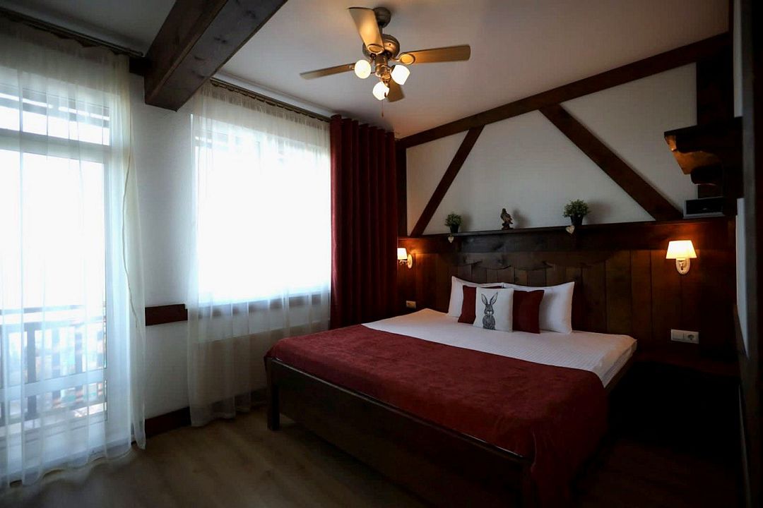 Апартаменты Просторные 2-местный 2-комнатный (1 спальня, вид на озеро)