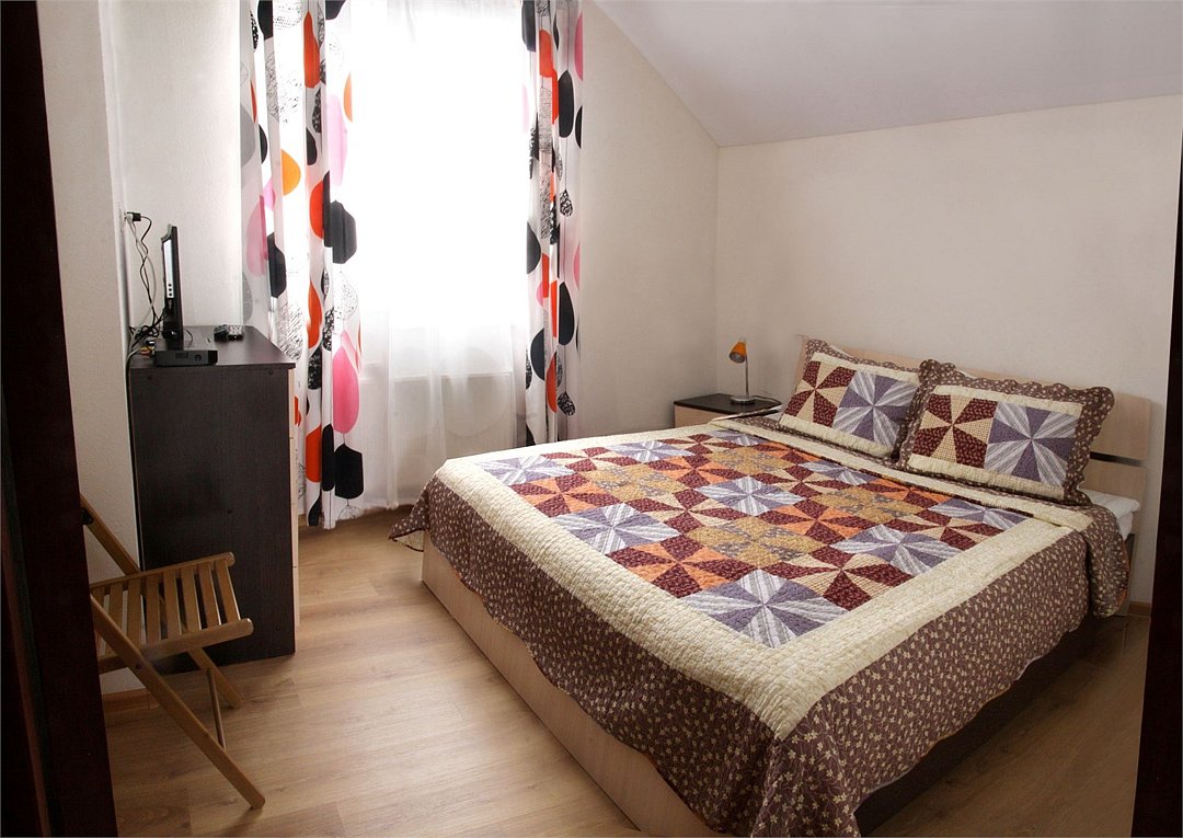 Коттедж 6-местный 4-комнатный 2-этажный