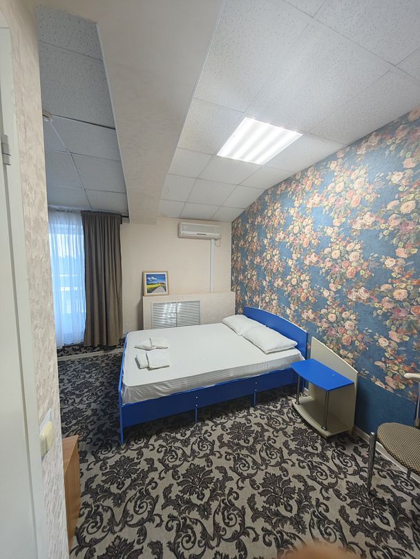 Стандартный 3-местный (с балконом)