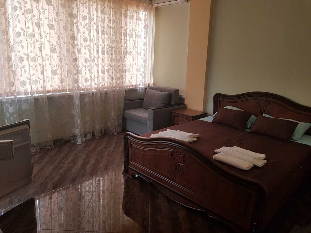 Стандартный 2-местный 1-комнатный (вид на горы)